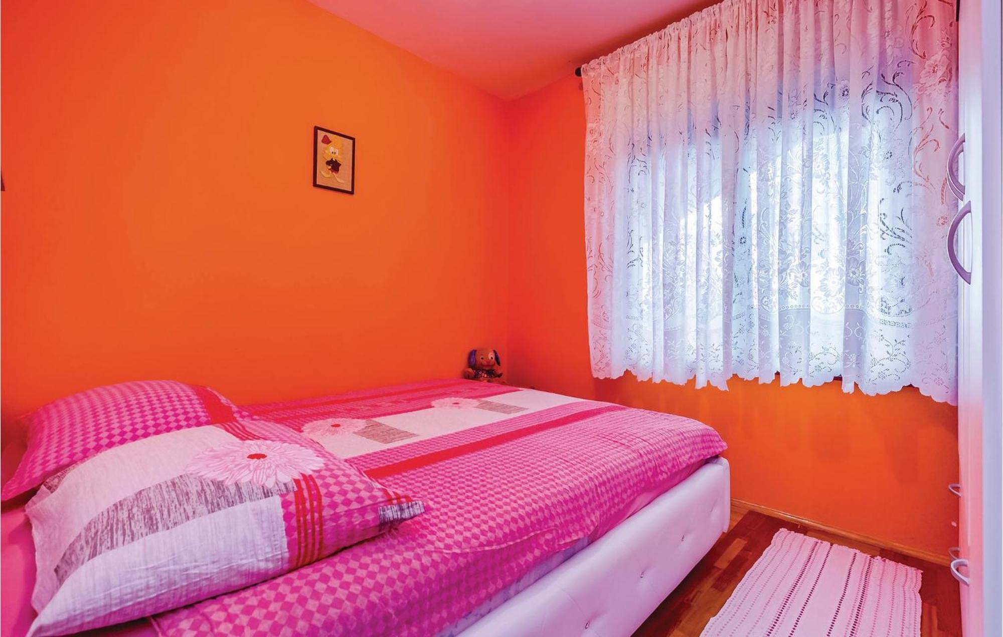 Beautiful Apartment In Novi Vinodolski Exterior photo
